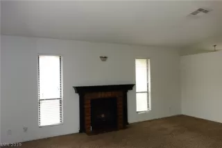 Photo #2: 2077863 Listing 