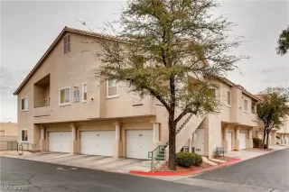 Photo #1: 2077868 Listing