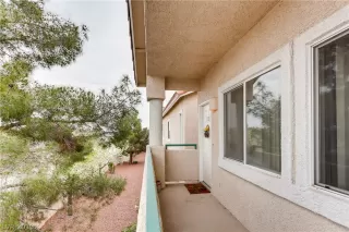 Photo #2: 2077868 Listing