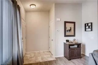 Photo #5: 2077868 Listing