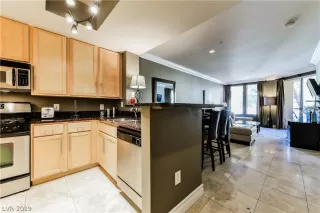 Photo #2: 2077894 Listing