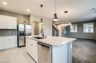 Photo #2: 2077950 Listing 