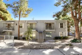 Photo #2: 2078048 Listing