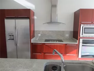 Photo #5: 2078056 Listing 