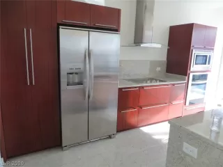 Photo #6: 2078056 Listing 