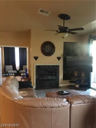 Photo #3: 2078127 Listing 