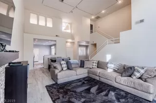 Photo #2: 2078153 Listing