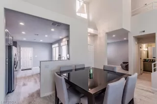 Photo #3: 2078153 Listing