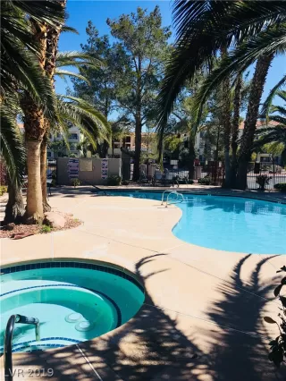 Photo #3: 2078160 Listing 