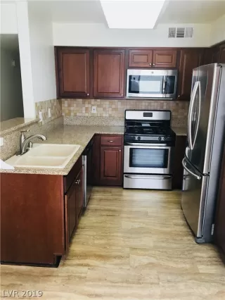 Photo #6: 2078160 Listing 