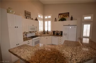 Photo #4: 2078161 Listing