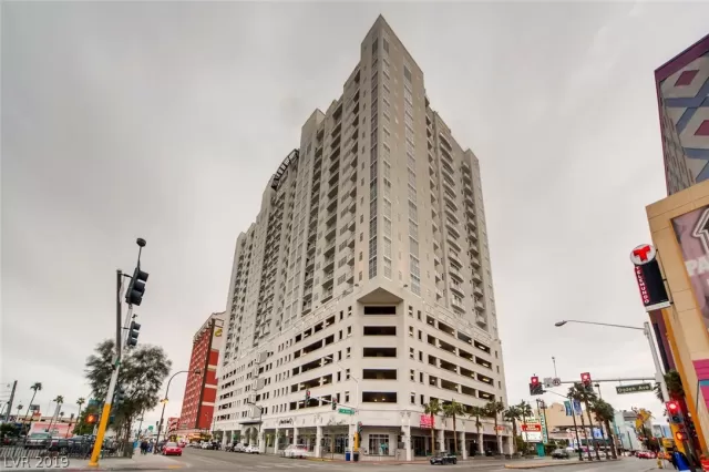 MLS: 2078186 Condo For Sale