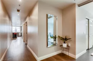 Photo #3: 2078186 Listing