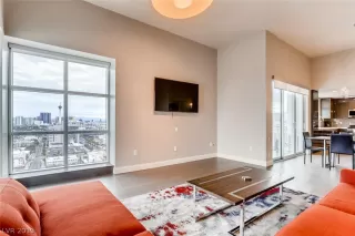 Photo #5: 2078186 Listing