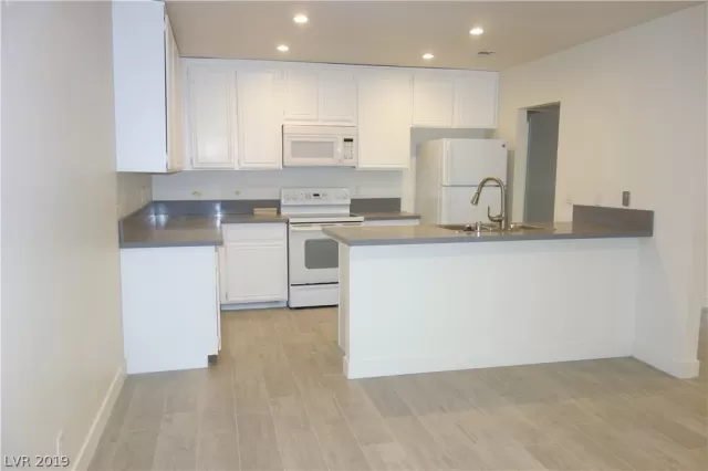 MLS: 2078190 Condo For Sale