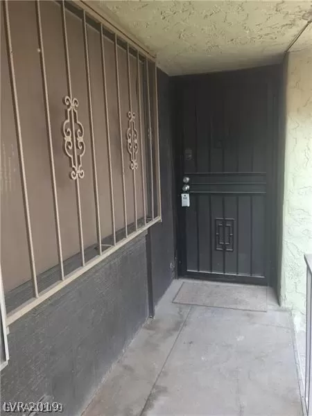 MLS: 2078202 Condo For Sale