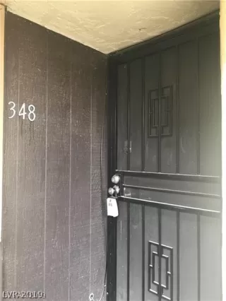 Photo #1: 2078202 Listing 