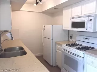 Photo #5: 2078202 Listing 