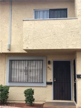 Photo #2: 2078249 Listing