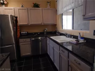 Photo #1: 2078268 Listing 