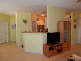 Photo #4: 2078268 Listing 