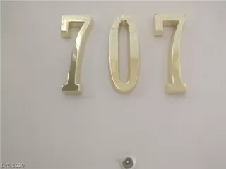 Photo #1: 2078286 Listing 