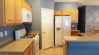 Photo #3: 2078295 Listing