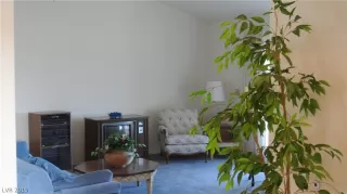 Photo #4: 2078329 Listing 