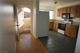 Photo #1: 2078347 Listing