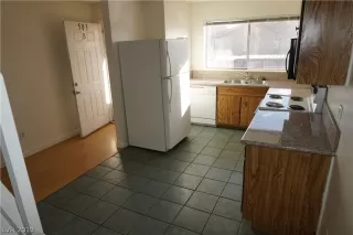 Photo #2: 2078347 Listing