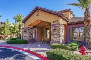 Photo #3: 2078389 Listing