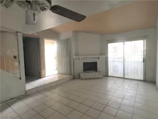 Photo #2: 2078402 Listing