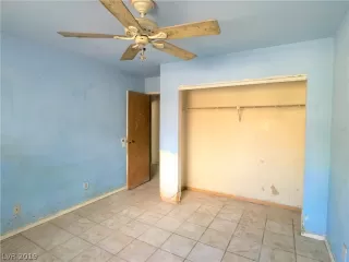 Photo #4: 2078402 Listing