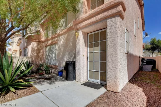 MLS: 2078408 Condo For Sale