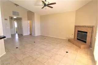 Photo #3: 2078421 Listing