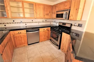 Photo #6: 2078421 Listing