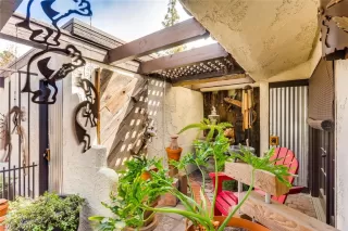 Photo #5: 2078453 Listing