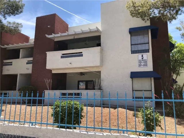 MLS: 2078459 Condo For Sale