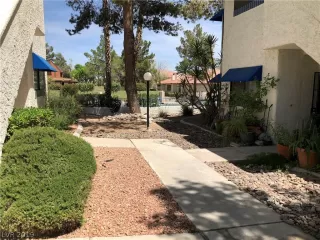 Photo #3: 2078459 Listing 