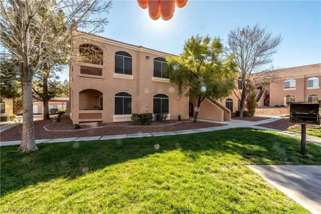 MLS: 2078547 Condo For Sale