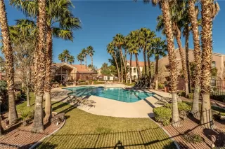 Photo #2: 2078547 Listing