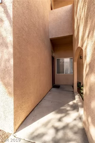 Photo #3: 2078547 Listing