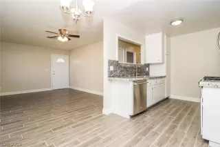 Photo #3: 2078652 Listing