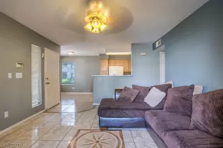 Photo #5: 2078689 Listing 