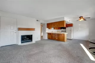 Photo #3: 2078700 Listing 