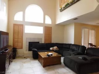 Photo #4: 2078729 Listing