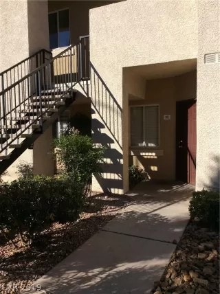 Photo #1: 2078761 Listing 