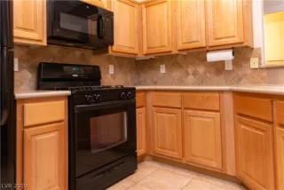 Photo #1: 2078843 Listing 