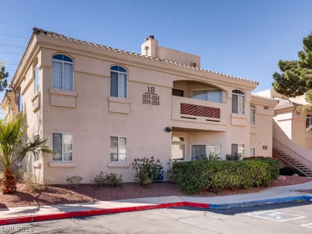 MLS: 2078852 Condo For Sale