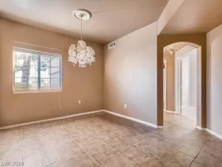 Photo #3: 2078852 Listing 